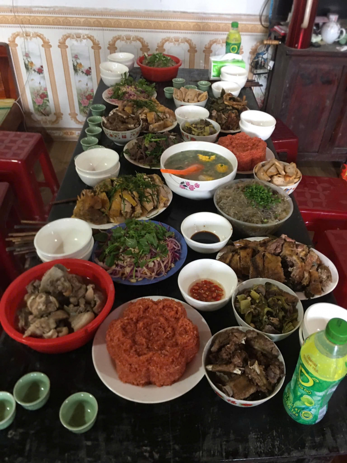 Mâm cơm Lễ Tết năm cũ của người Dao Lạng Sơn.
Ảnh: Nguyễn Hoàng Duy Thái/VOV Đông Bắc