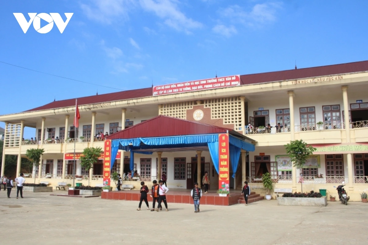 Nhiều công trình đầu tư xây dựng, cải tạo sửa chữa trường,
lớp học trong năm 2023- 2024 đã được bàn giao đưa vào sử dụng.
Ảnh: P.V/VOV Tây Bắc