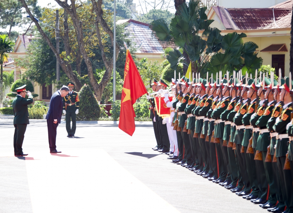 Tổng Bí thư Tô Lâm khâl n’hanh pah kan đah Quân đoàn 34