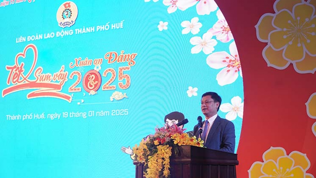 Phó Chủ tịch Thường trực UBND thành phố Huế Nguyễn Thanh Bình phát biểu tại chương trình