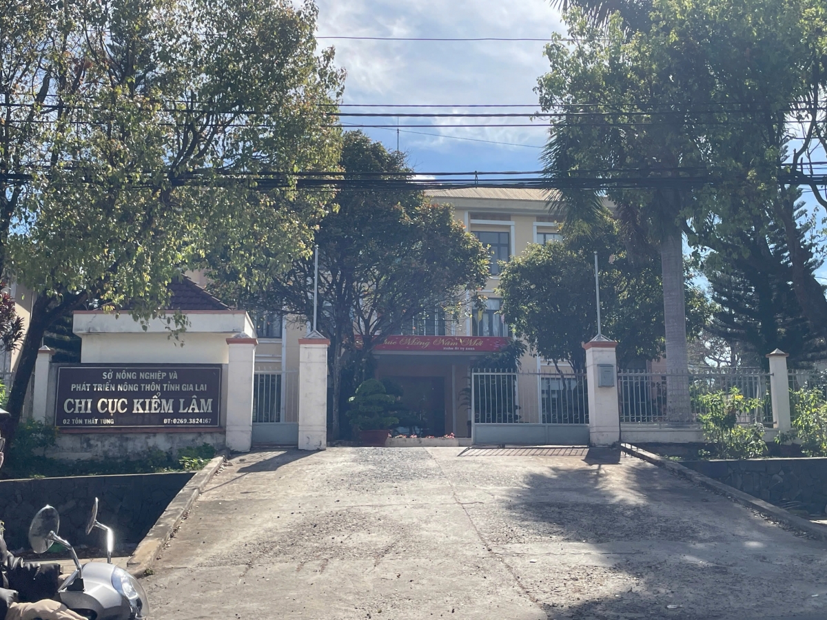 Amăng Anom bruă wai lăng glai kyâo Gia Lai, ơi Dương Hoàng Nguyện, Kơ-iăng Khua Anom hrŏm hăng lu khua git gai gưl anom rơkâo pơdơi bruă hlâo kơ thun pơkă