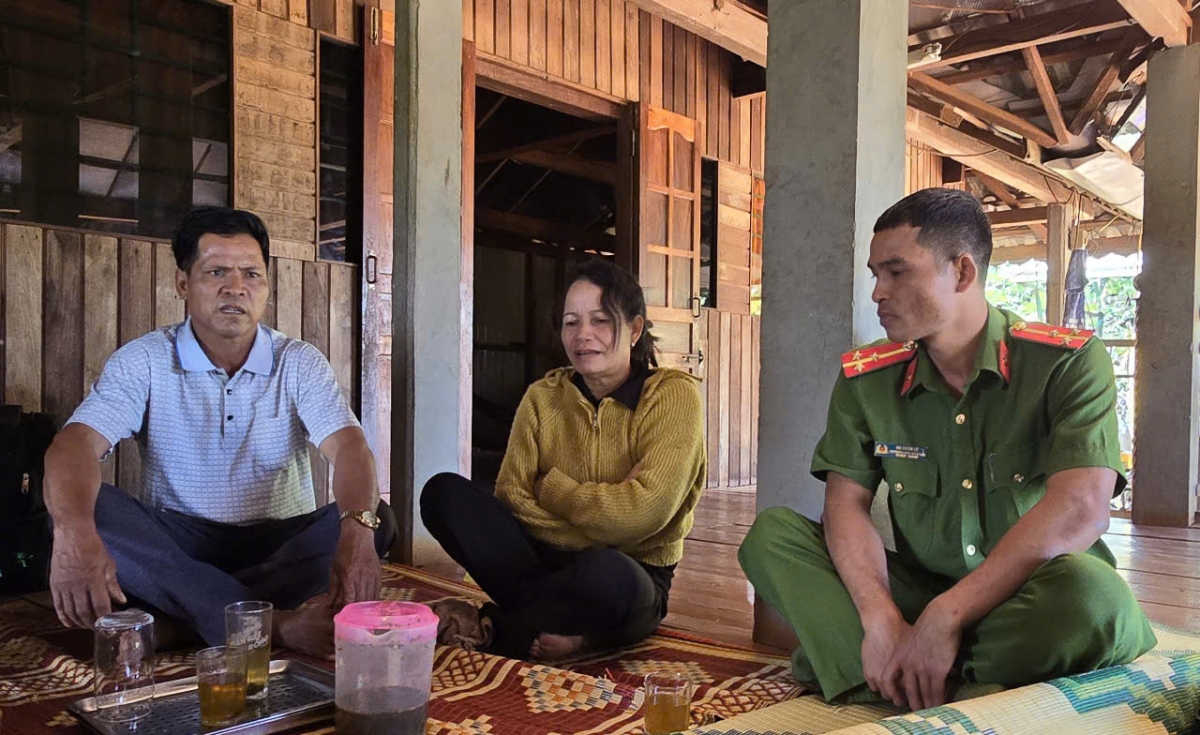 Ùr bơklau ồng Rơ Châm Mreng, ƀòn Vân, ƀòn drà dềt Yaly, kơnhoàl Chư Păh, càr Gia Lai neh sơrlèt rlau ală tìs ờ di nàng lơh tam gơl wơl rài kis, sền gròi kơlôi rơcăng bơtàu tơngguh lơh sa mờ dong kờl làng bol tàm ƀòn