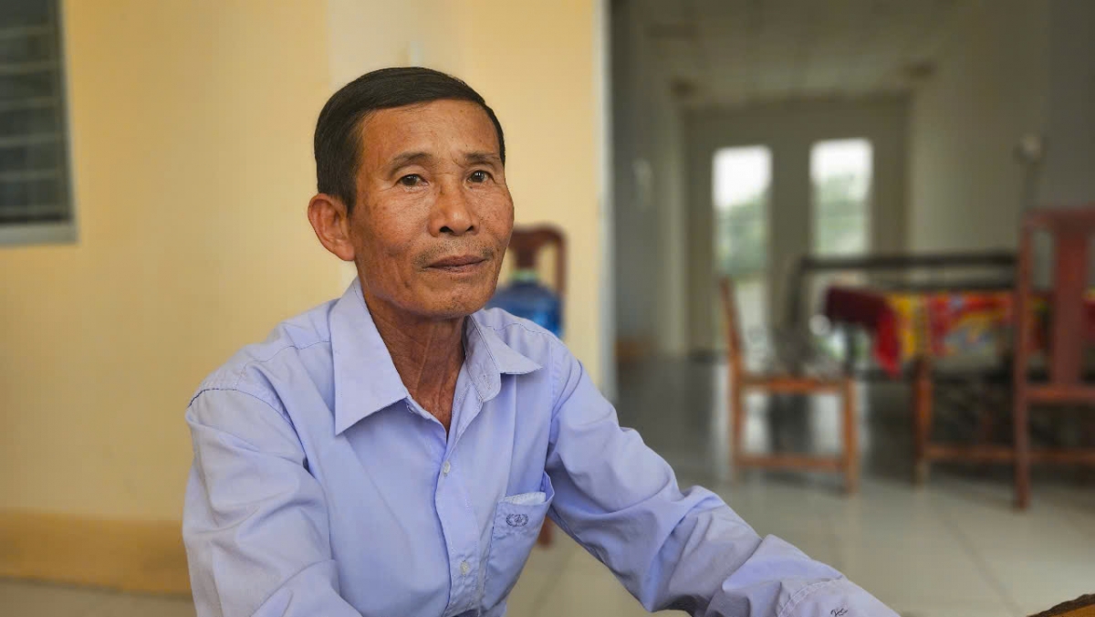 Ông Đỗ Quang Hoàng, 65 tuổi, Bí thư, kiêm trưởng ấp 1, xã Tân Hiệp, huyện Thạnh Hóa, Long An