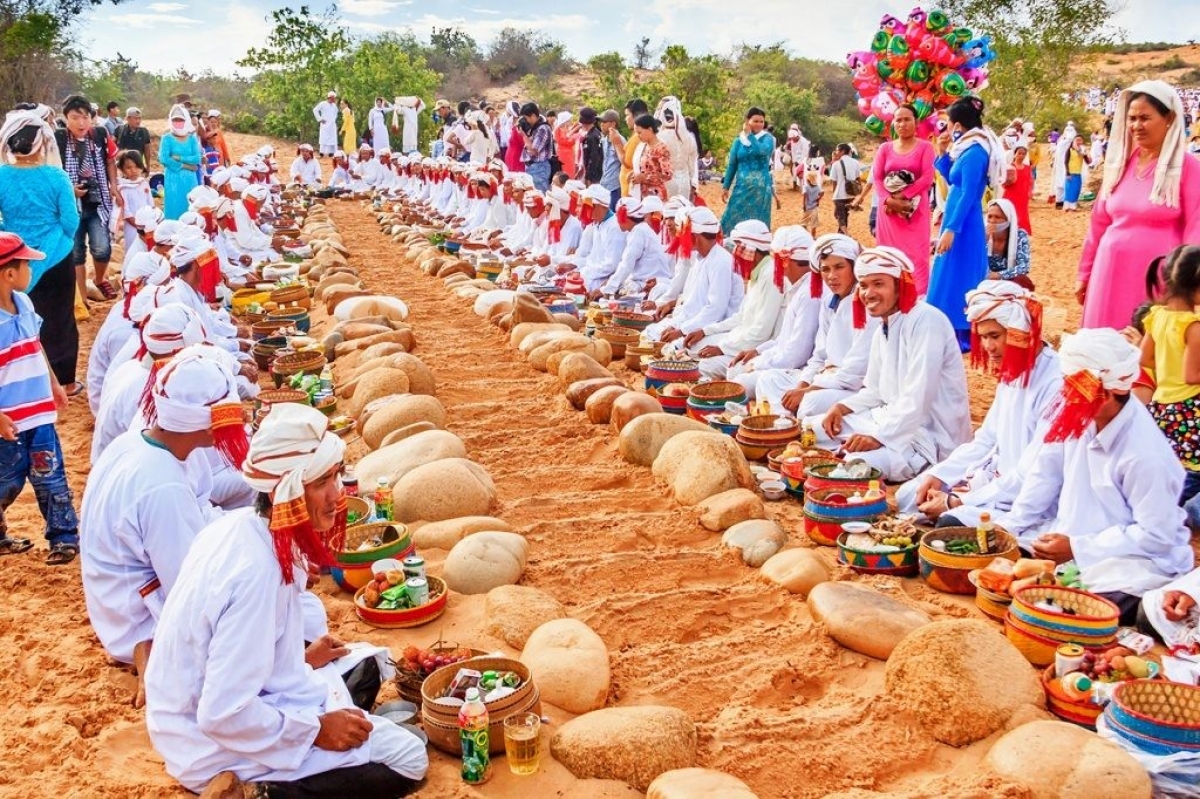 Harei Muk-kei bilan Ramawan di urang Cam tui Awal (Bani)