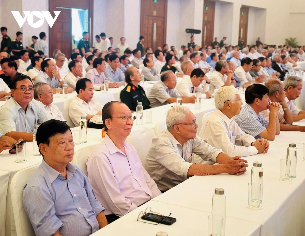 Quan khu 7 peih bruk pataom mbaok labaih 650 urang vakil rajakar pakat glong bol lin padeih hưu, padeih ngak bruk.