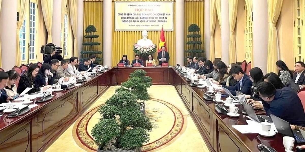 Họp báo công bố Lệnh của Chủ tịch nước công bố 3 luật vừa được Quốc hội khóa XV thông qua tại kỳ họp bất thường lần thứ 9
