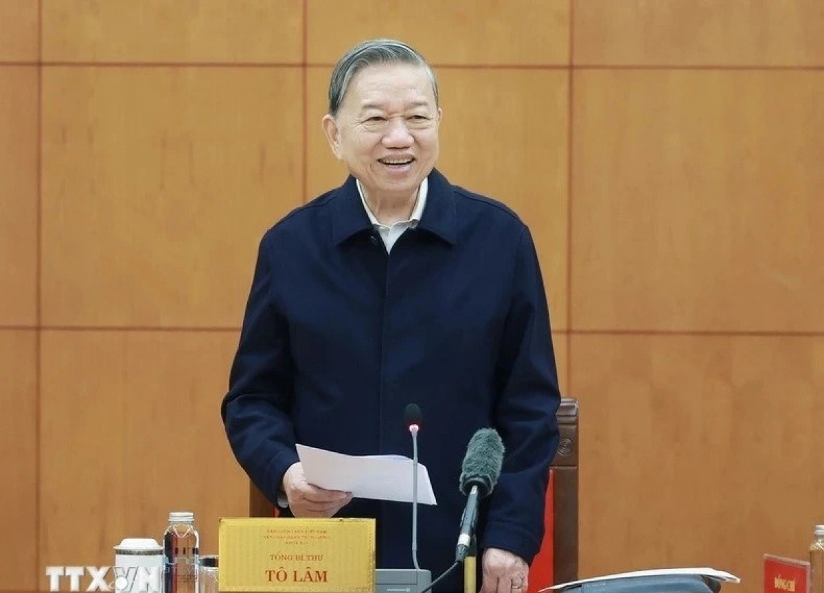 
Ƀok Tổng bí thư Tô Lâm pơgơ̆r tơdrong hop akŏm