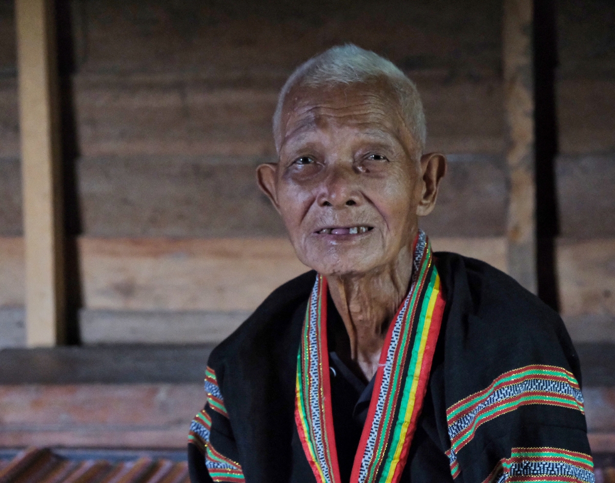 Mơnuih ping gah ơi Kpă Y Thia ( Ama Yai) pô arăng hlong mă anăn kơ plơi Ama Yai