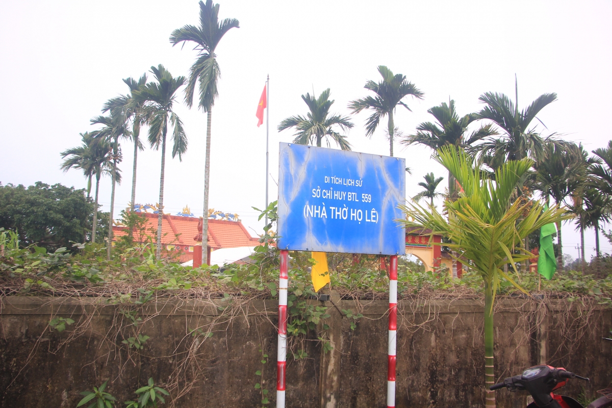 Nhà thờ họ Lê, làng Cổ Hiền, xã Hiền Ninh là nơi đóng quân của Sở Chỉ huy
Bộ Tư lệnh Đoàn 559