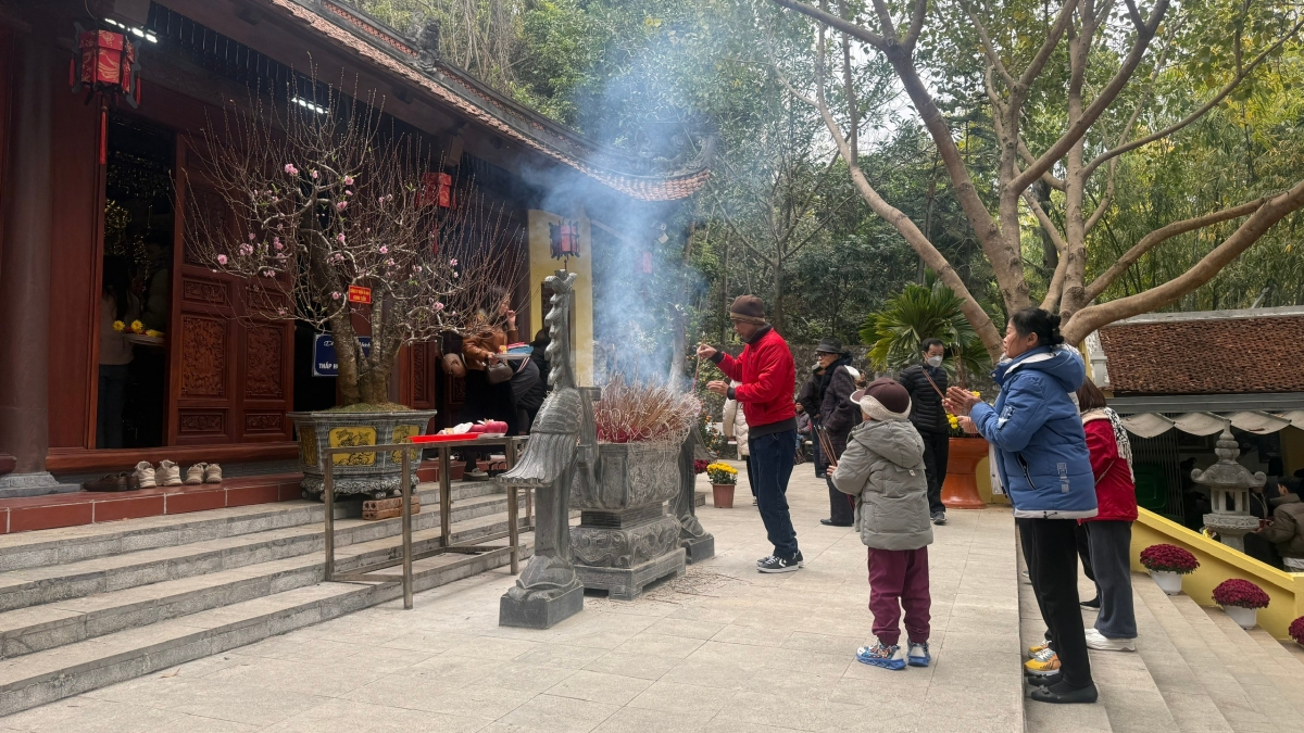 Các di tích lịch sử, điểm đến văn hoá - tâm linh thu hút khách dịp đầu năm mới.
Ảnh: Lê Hạnh/VOV Tây Bắc