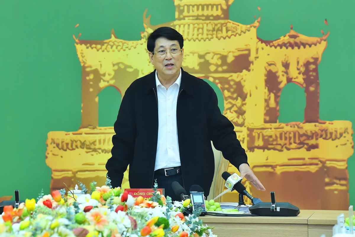  Củ tịc lơgar ồng Lương Cương đơs đơng lam pơrjum