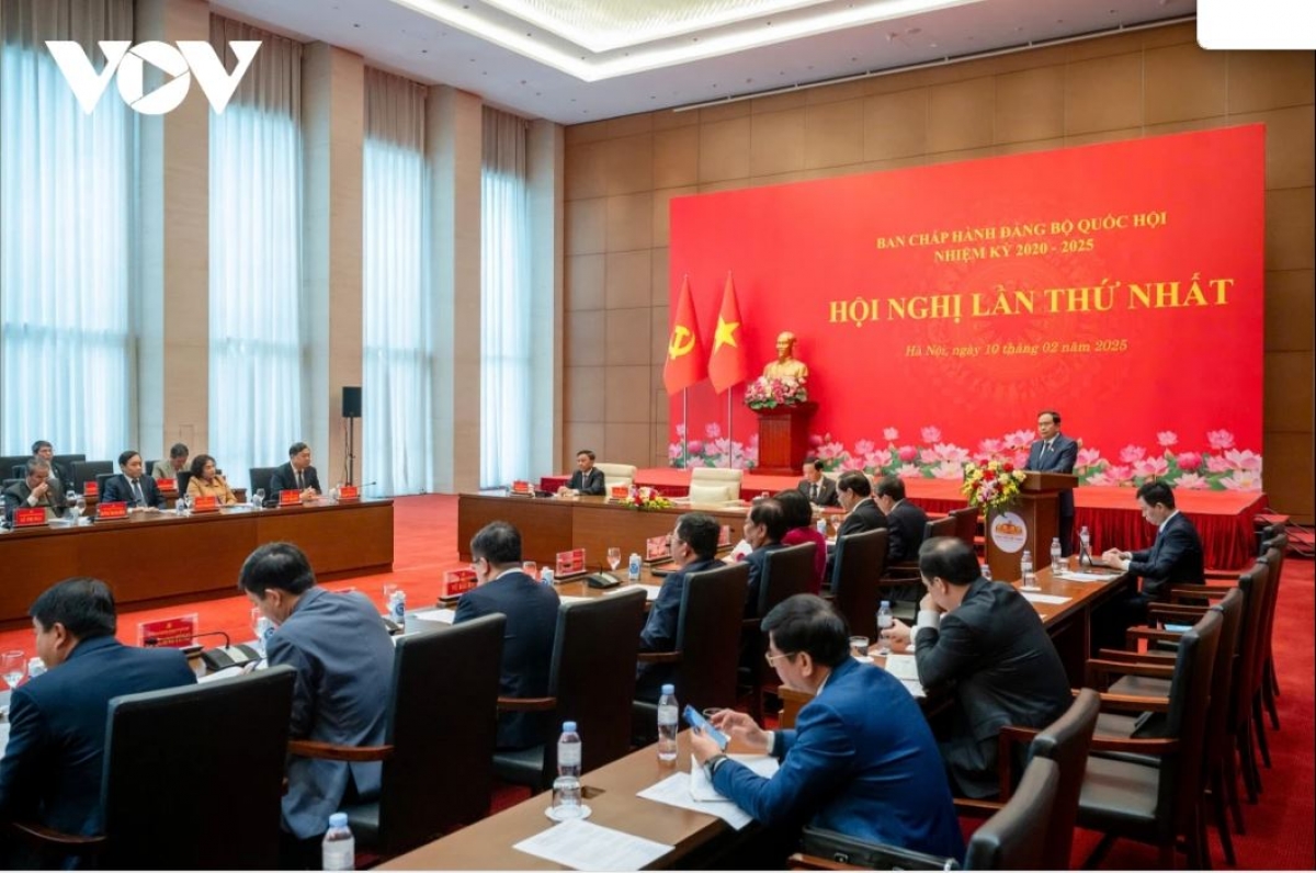 Kruanh Quốc hội Trần Thanh Mẫn ƀư tơm rƀŭn bôk năp bah Rnâng kan rđau kan Đảng bộ Quốc hội 