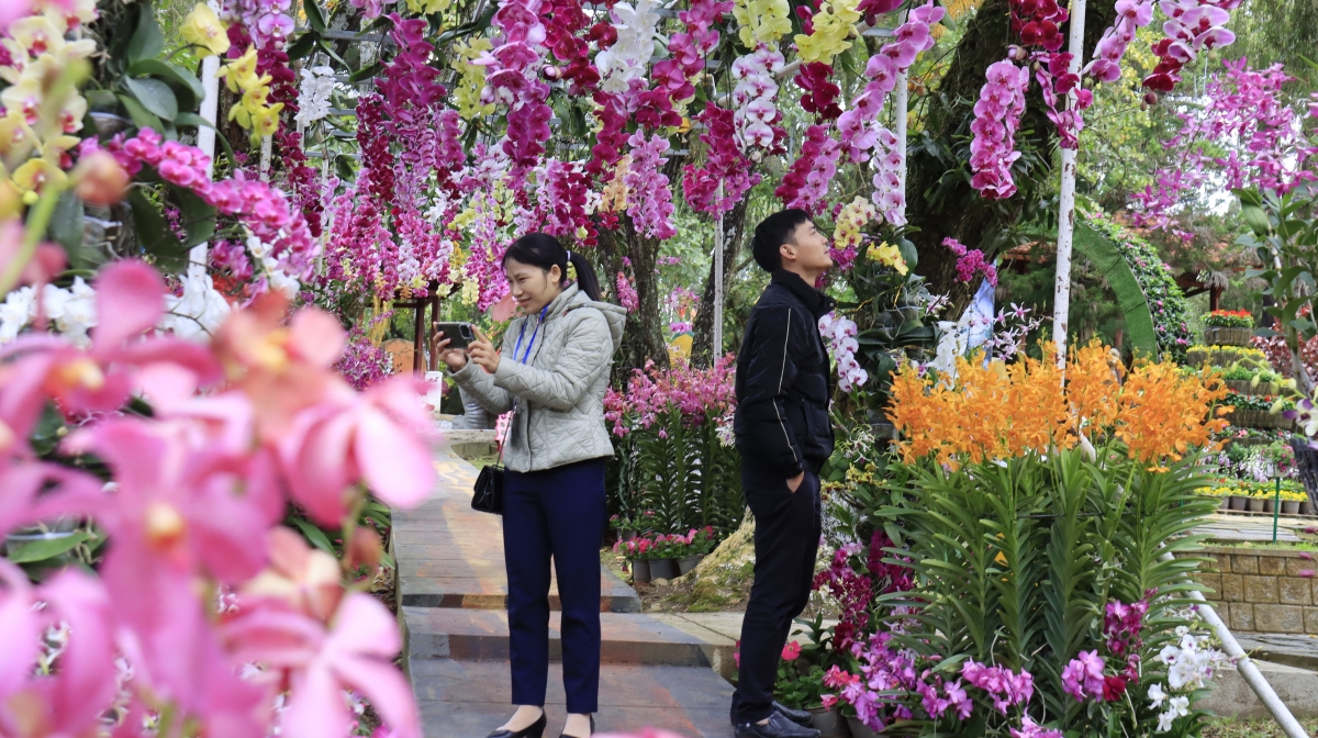 Kơt dŏng khoa học công nghệ an nkra njêng gay n’hao uĕh ndơ nkao
 