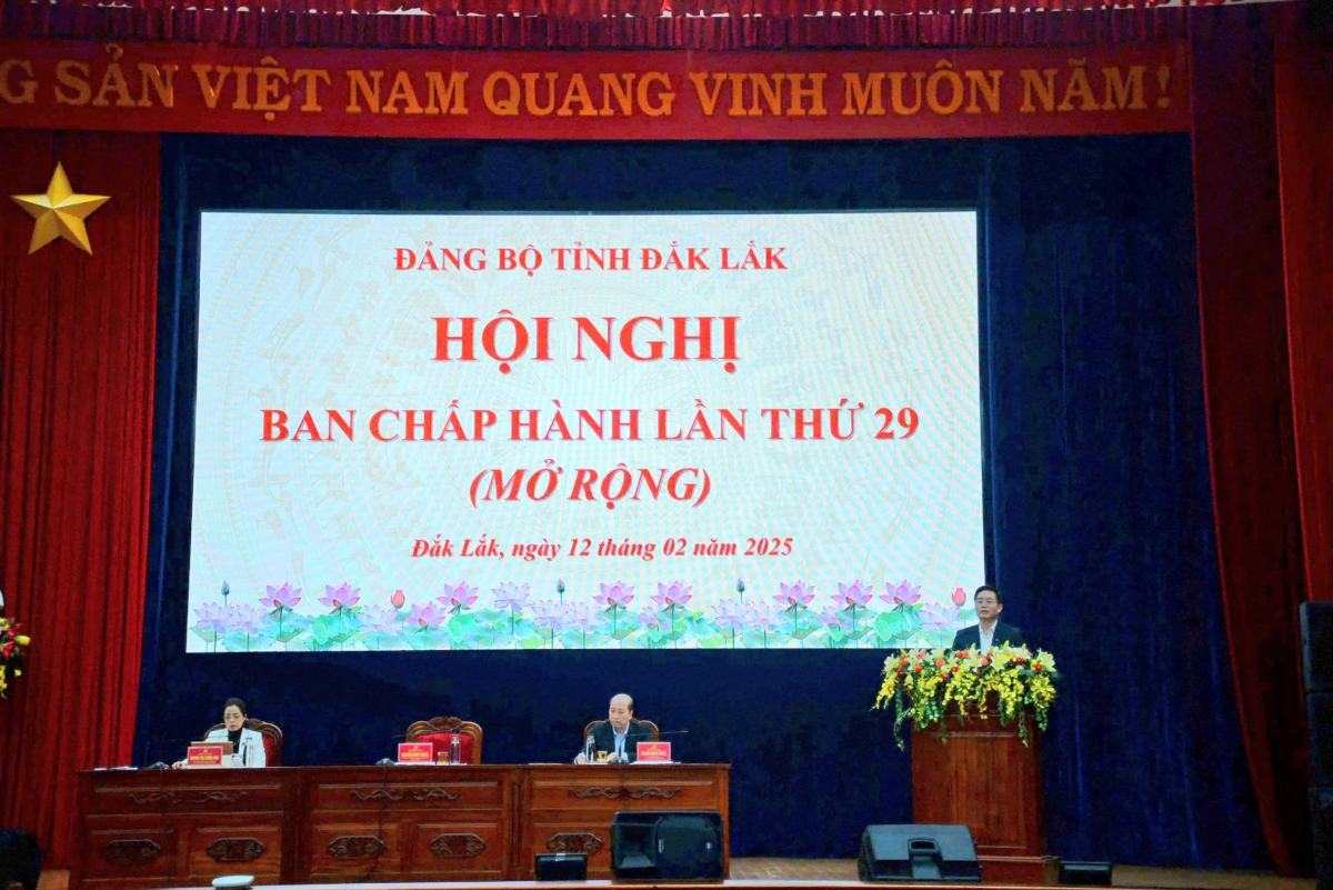 
Pơrjum Mpồl duh broă Đảng ƀộ càr Dăk Lăk dơ̆ 29