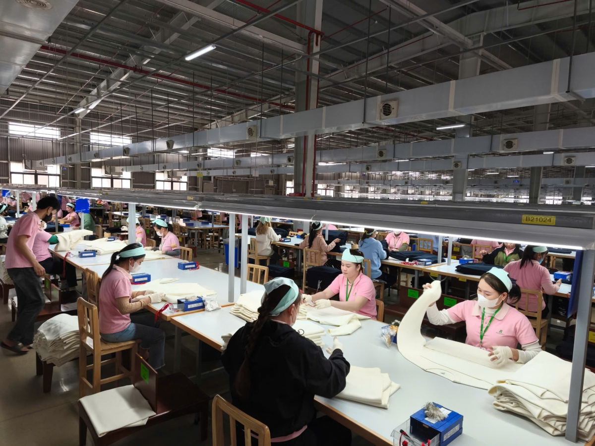 Nùs nhơm lơh broă tàm kông ty Able Joy tàm tiah lơh sa mờ măi mok Hoà Phú, càr Dăk Lăk