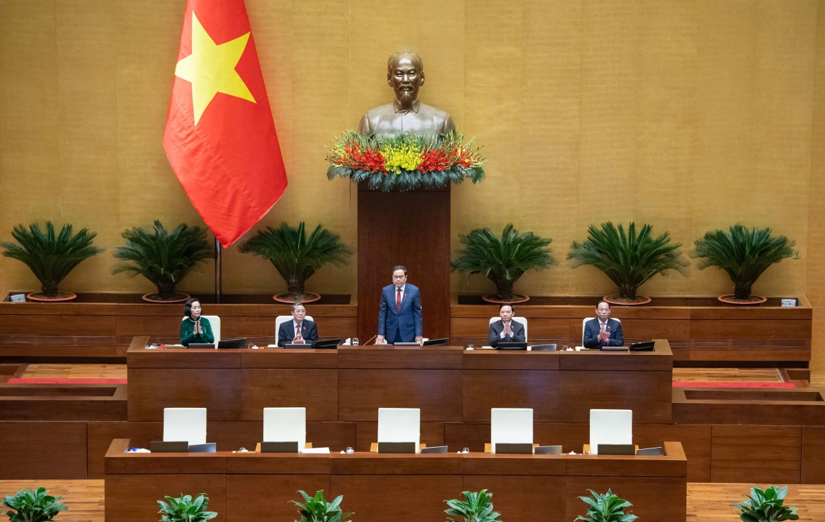 Pơrjum ờ bè ờs dơ̆ 9, Quôk hội khoă 15