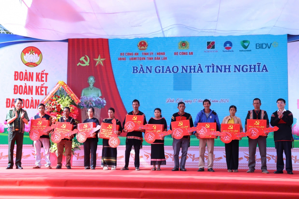Thun 2024, tơring čar Dak Lak jao rơbêh 1.500 boh sang khăp pap brơi hơdôm boh sang anŏ ƀun rin, giăm ƀun rin amăng tơring čar