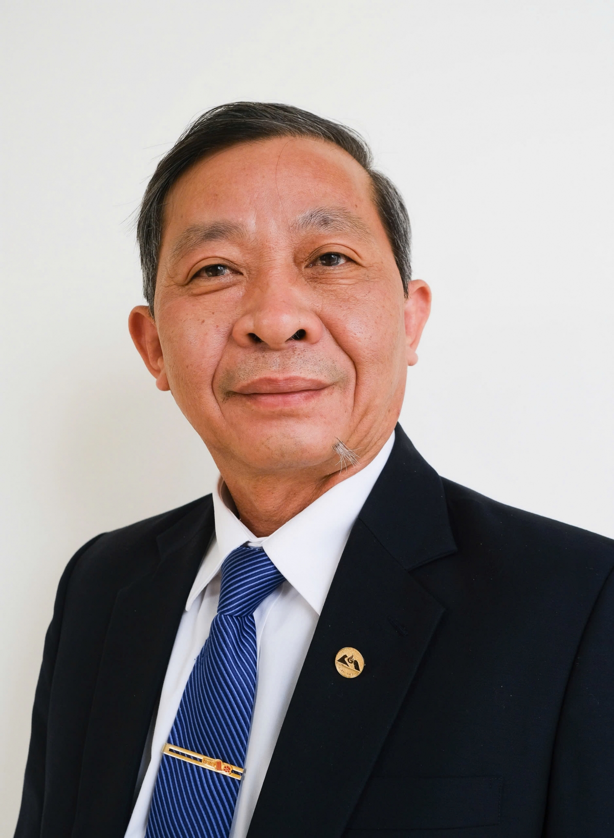 Ơi Huỳnh Thế Mạnh - khua hơđăp Anom pơtô bruă Ping gah tơring Gia Lai rơkâo pơdơi lơtret hlâo kơ 3 thun