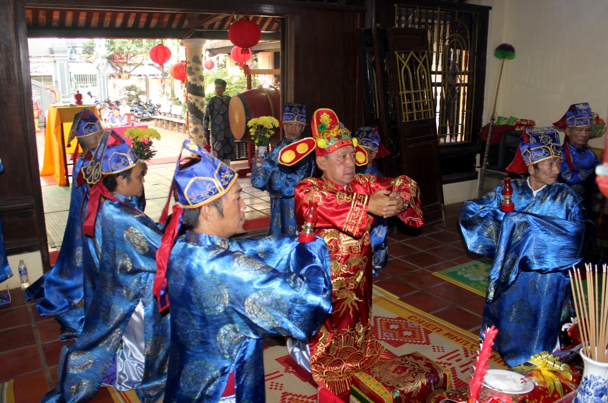 Tơdroăng pro mơdĭng