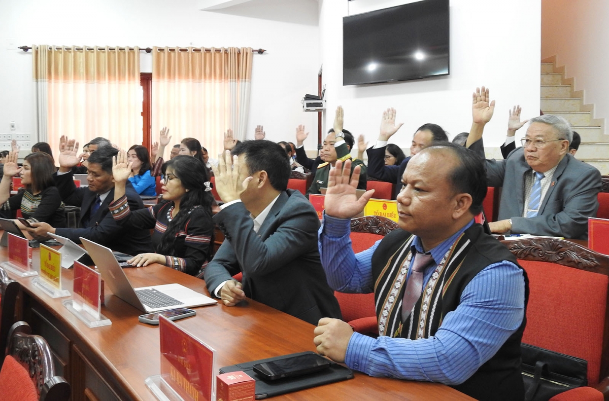 Nsơr ty ndâk njêng du đêt ngih pah kan way kan mpeh tâm UBND n’gor
 