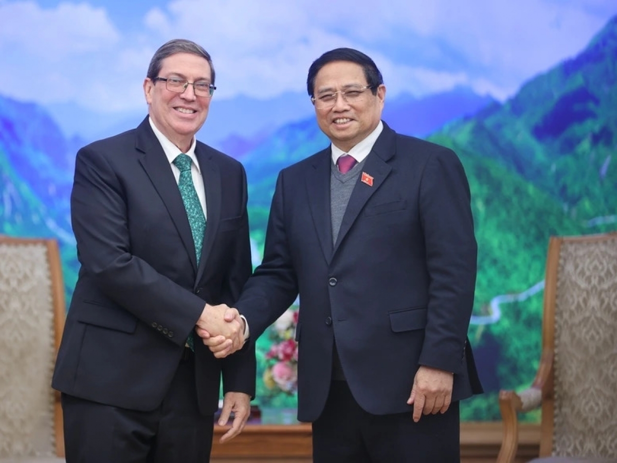 Thủ tướng ồng Phạm Minh Chính wă Ƀộ trưởng Ƀộ Cri bơyai broă mờ lơgar ndai lơgar Cuba