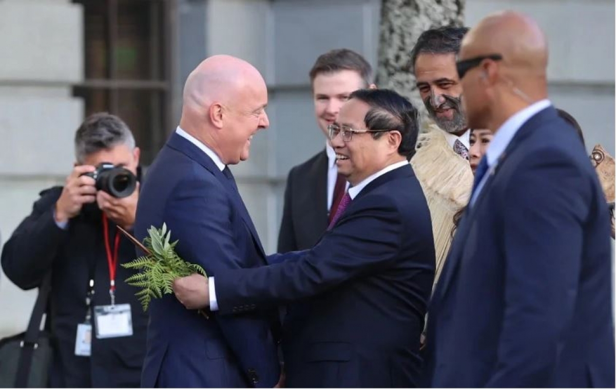 Thủ tướng lơgar New Zealand ồng Christopher Luxon wă rò Thủ tướng ồng Phạm Minh Chính tus còp lơgar New Zealand nhai 3 nam 2024
