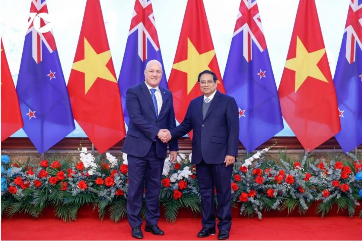 
Thủ tướng Phạm ồng Minh Chính mờ Thủ tướng lơgarNew Zealand