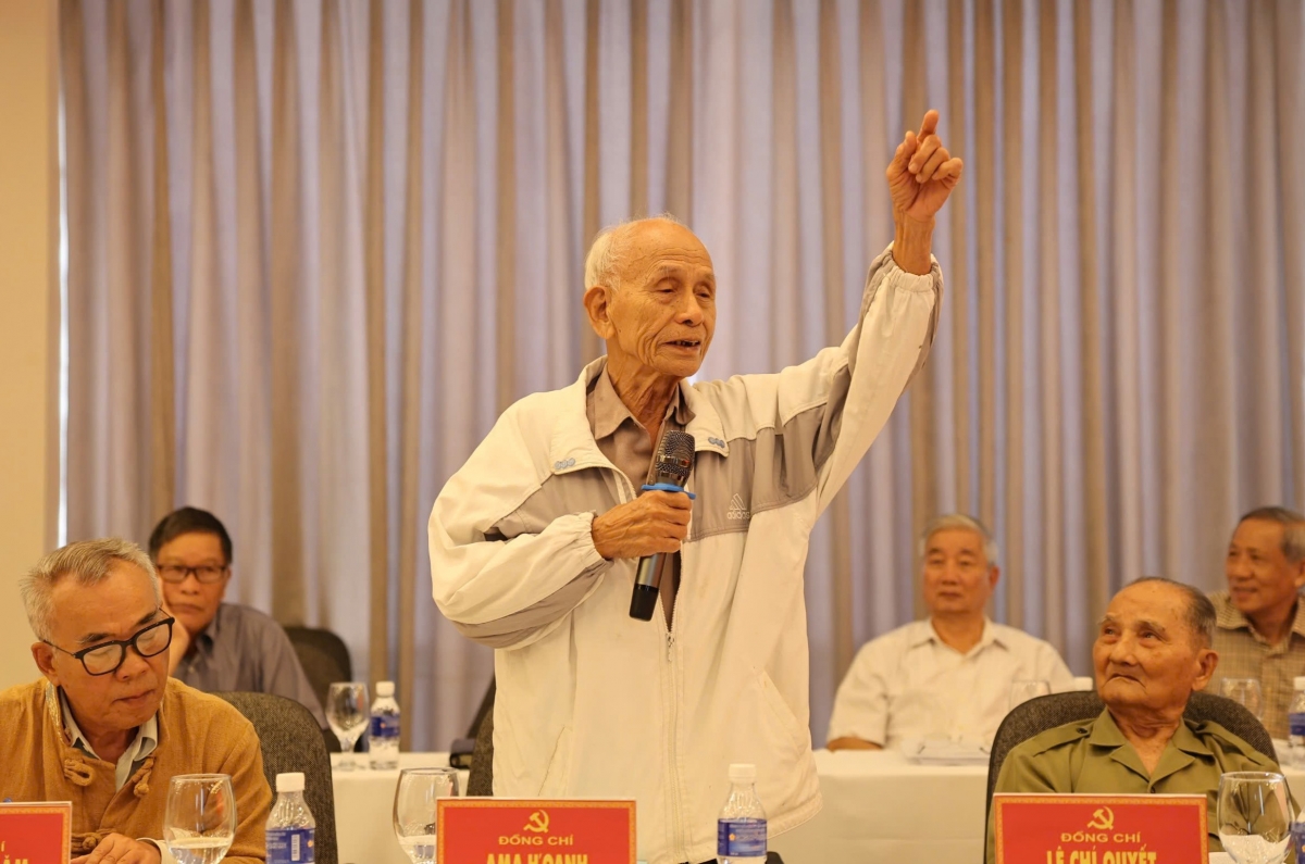 Pôa Tô Tấn Tài (inâi ối krếo cho Ama H’Oanh) Kăn pơkuâ hnê ngăn Đảng pơlê kong krâm Buôn Ma Thuột hơnăm 1975