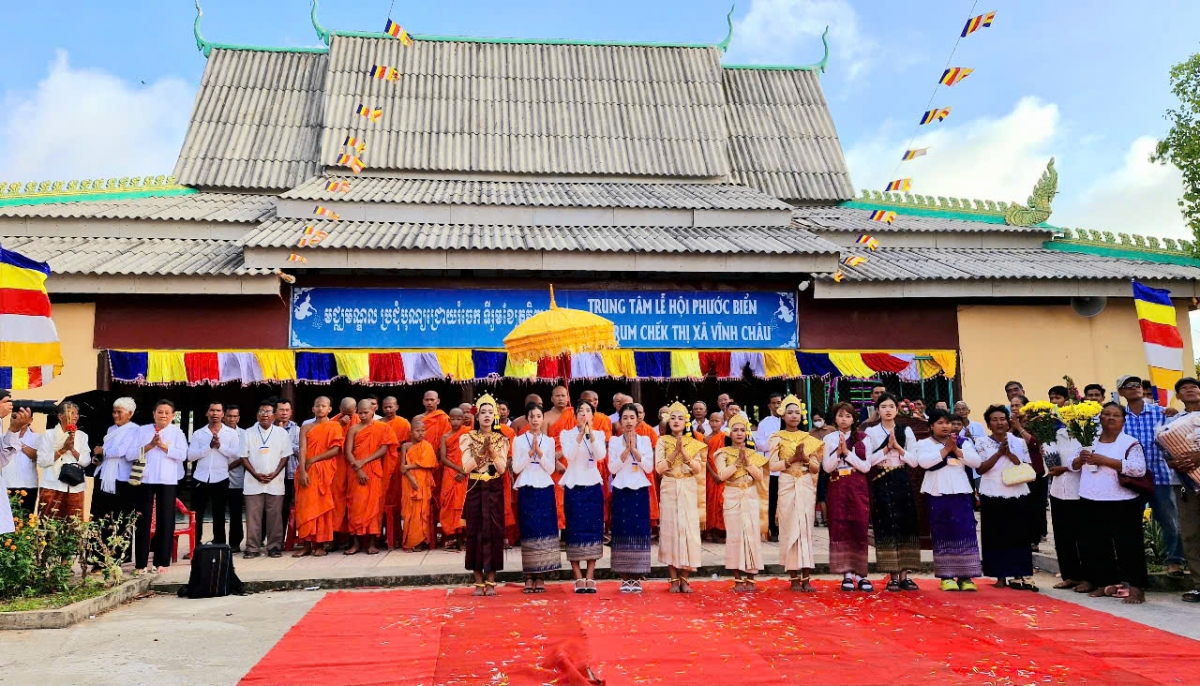 Lễ chào Phật kỳ