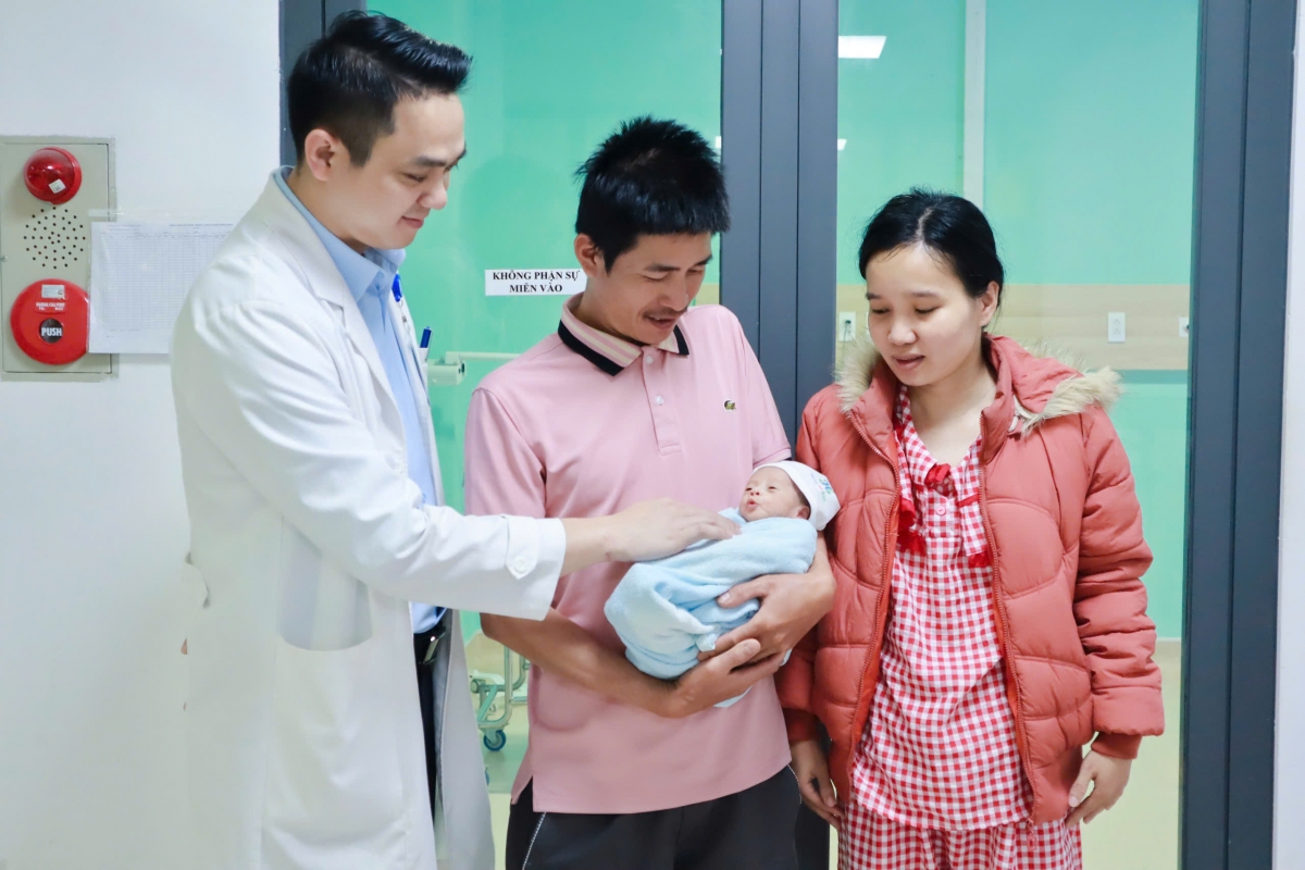 
Klo kăn ‘nhŏng Lang Văn Đại tơ̆ xăh Ea Kiết, apŭng Cư M’gar chơt hơiă lơ̆m năr pơm hla ar brŏk đơ̆ng hnam pơgang 