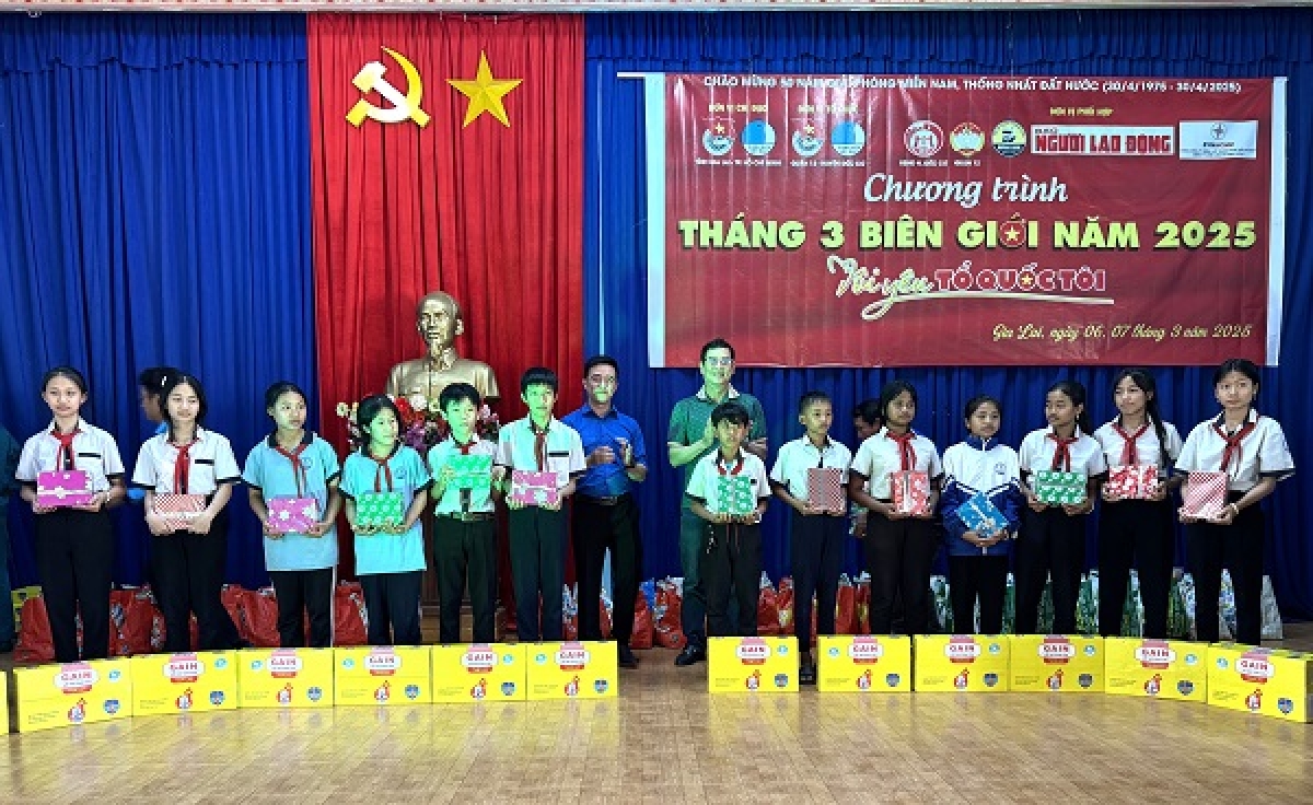 Ban tổ chức ndơ̆ nklâm ndơ kơl an ăp kon se geh nău rêh jêr jŏt