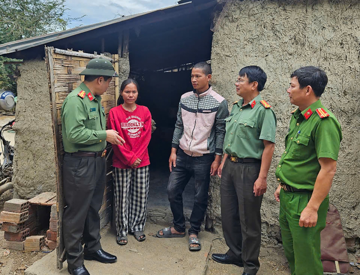 Kwang bàng kwang àng lòt sền ngan ngồn bè hìu ơm bơh làng bol Kon Tum dê