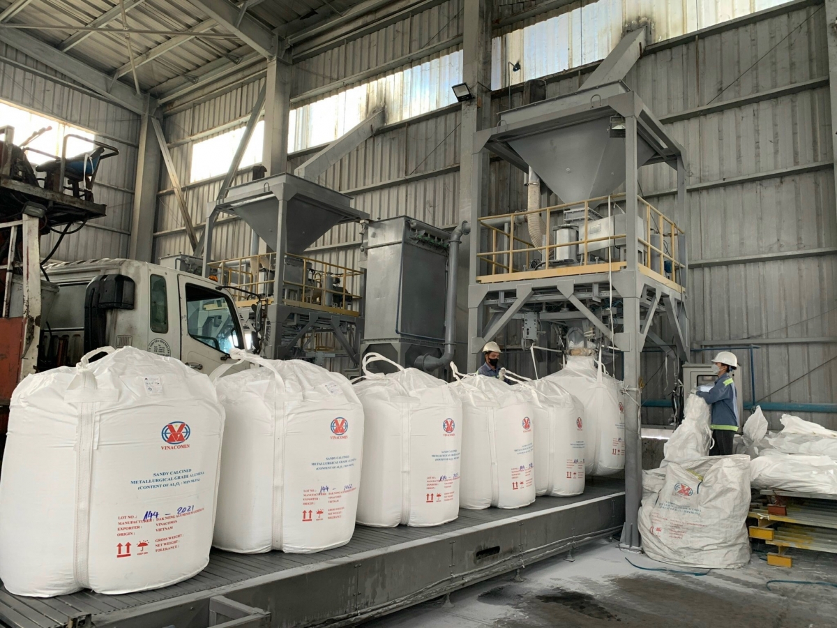 Alumin thành phẩm chế biến từ bô xít tại Nhà máy Alumin Nhân Cơ, huyện Đắk R'Lấp, tỉnh Đắk Nông.