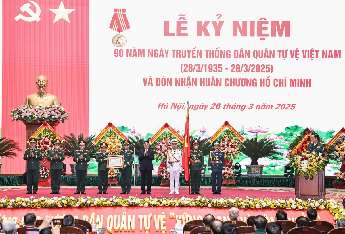 Củ tịc lơgar ồng Lương Cường jào gai lòng Hồ Chí Minh ai mpồl Ling klàng làng bol sền gàr is in