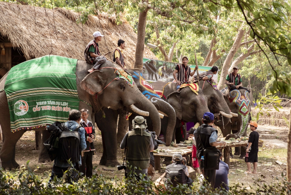 Bơta niam chài krơi is càr Dăk Lăk dê hòi jà cau năc lòt nhơl tus