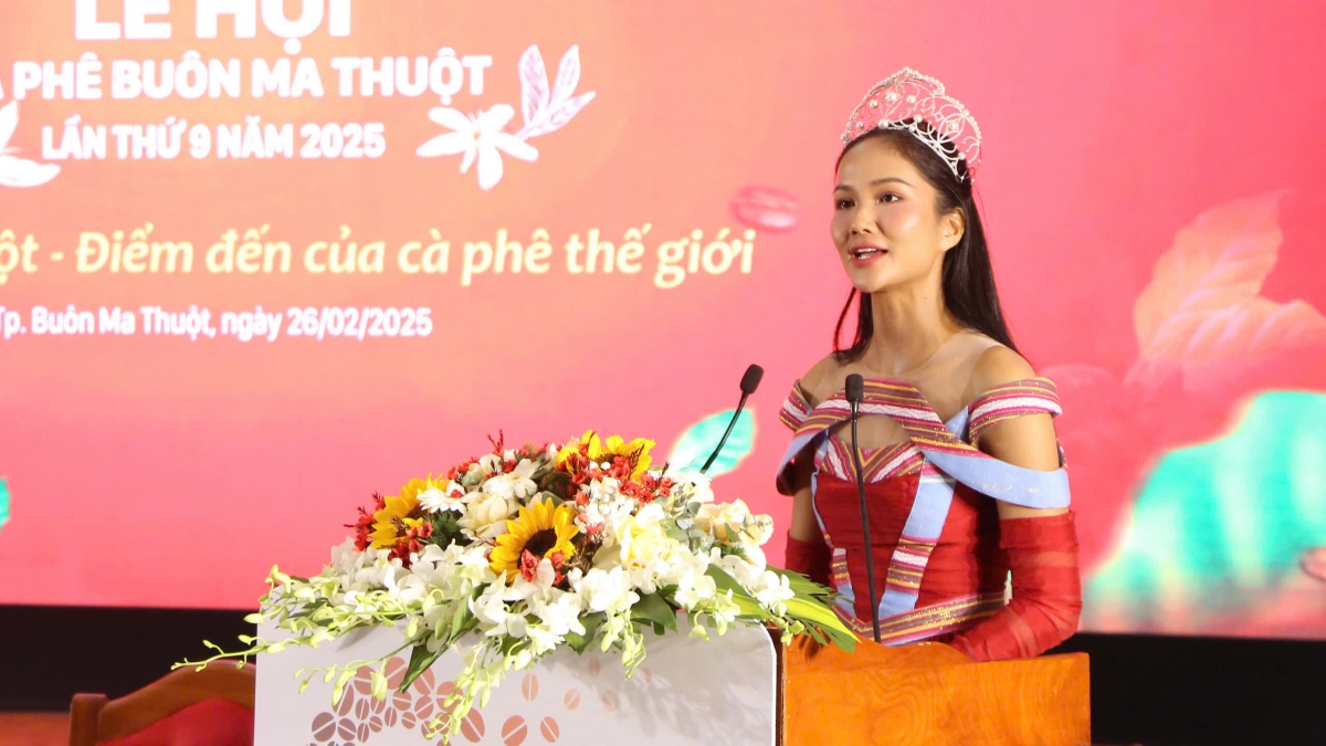 Hoa hậu hoàn vũ Việt Nam H'Hen Niê