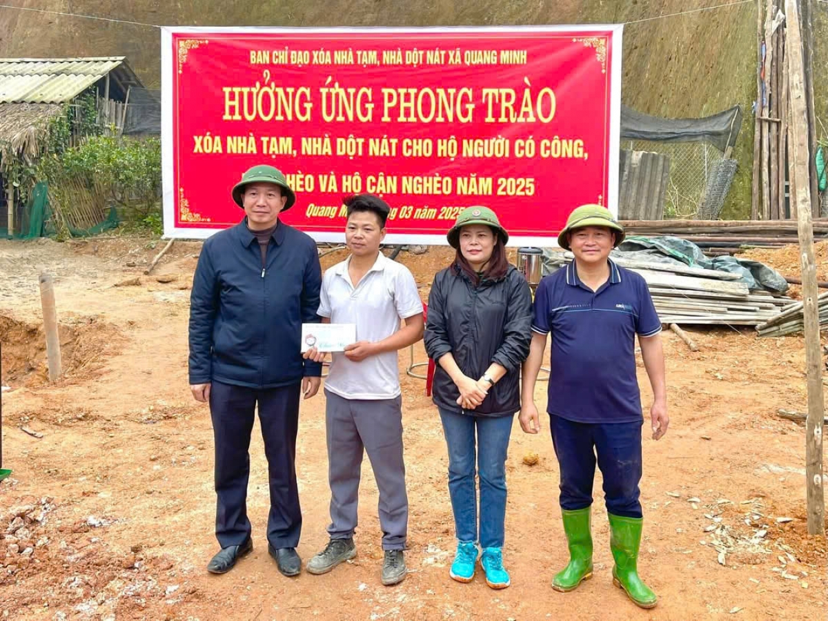 Nhiều ngôi nhà mới được khởi công xây dựng mang đến niềm vui cho người dân.
Ảnh: Thừa Xuân/VOV Tây Bắc