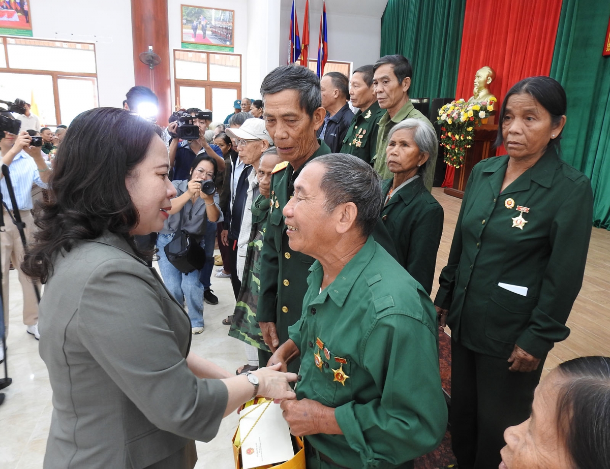 Groi Kruanh dak Võ Thị Ánh Xuân chop khâl, an ndơ tahen ơm
 