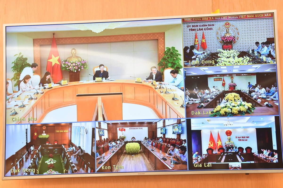 Phó Thủ tướng ồng Mai Văn Chính đơs tàm dơ̆ lơh broă