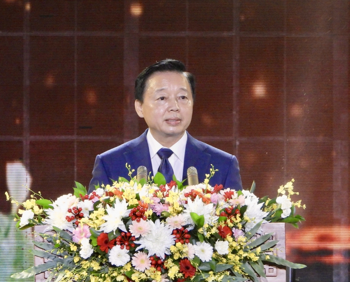 Phó Thủ tướng ồng Trần Hồng Hà đơs tàm dơ̆ sơnđờm lơh