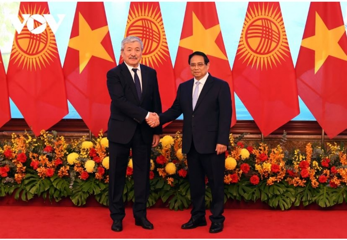 Thủ tướng Chính phủ Phạm Minh Chính tâm nchră ma Thủ tướng Kyrgystan