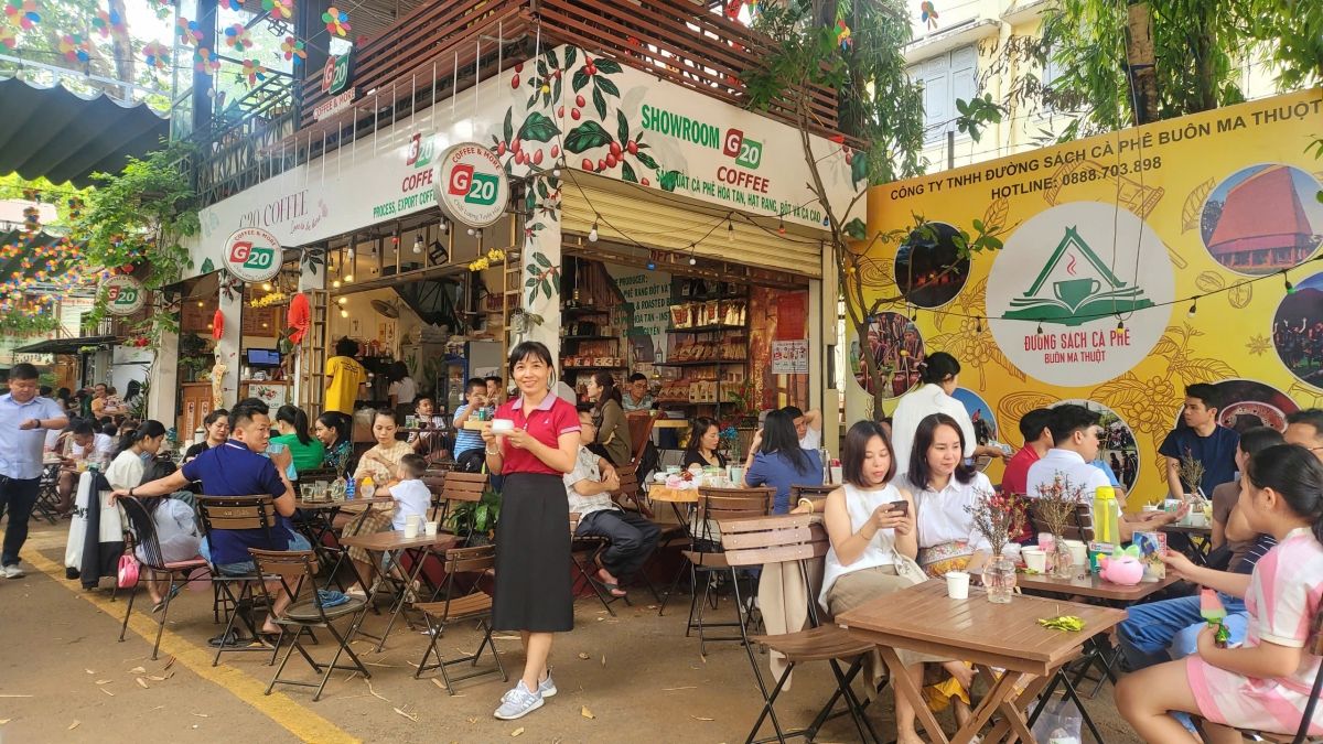 Văn hóa cà phê là một phần không thể thiếu
 trong đời sống hàng ngày của người dân Tây Nguyên.
Ảnh: Nam Trang/VOV Tây Nguyên