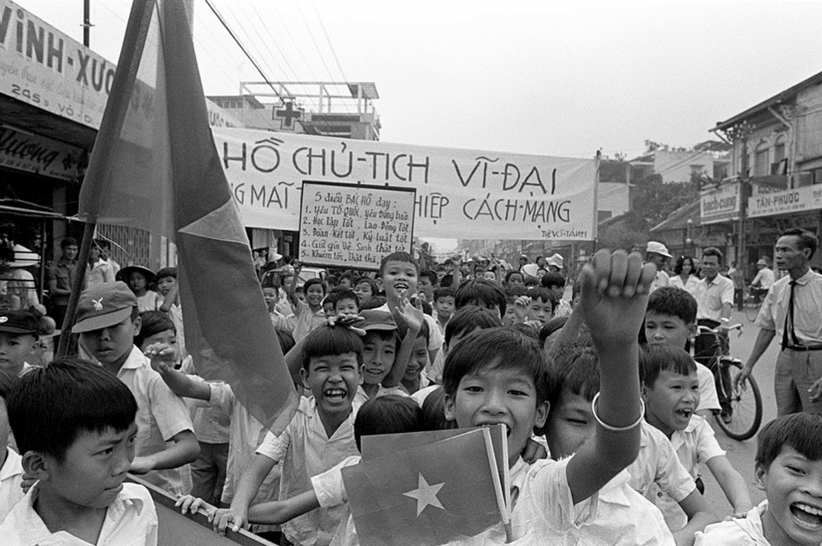 Chiến thắng 30/4/1975 thể hiện sự hội tụ sức mạnh của toàn dân tộc, sức mạnh của khối đại đoàn kết toàn dân. (Ảnh tư liệu)