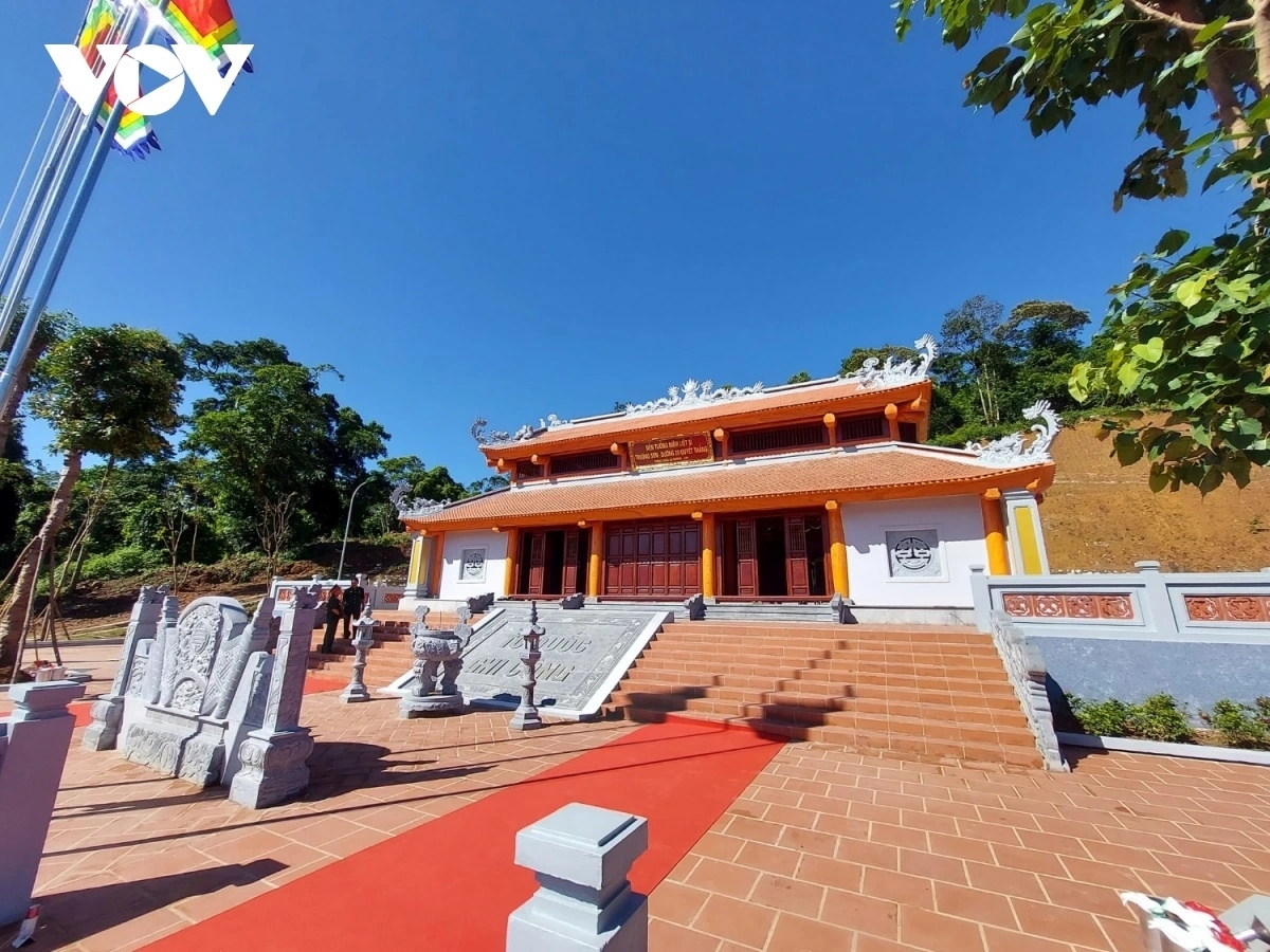 Đền thờ các Anh hùng liệt sĩ tại trọng điểm Cà Roòng ATP