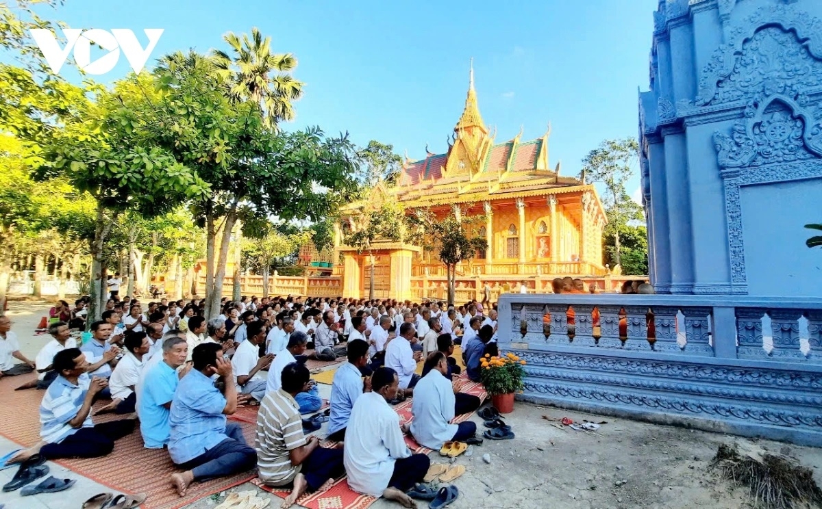 Đồng bào Khmer đón Tết cổ truyền Chôl Chnăm Thmây