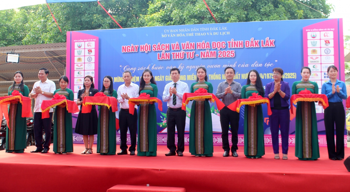 Năr kơsơ̆p hla ar păng tơdrong juăt chă đŏk hla ar kơ dêh char Đắk Lắk sơnăm 2025