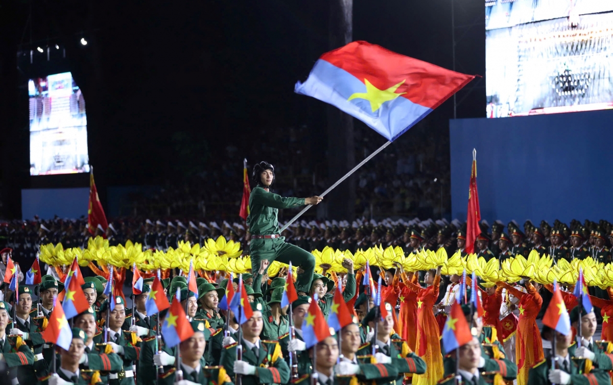 Lâp tơnêi têa rơ-eăng hlá cơ reăng Tơbâ 50 hơnăm châ tơleăng lĕm