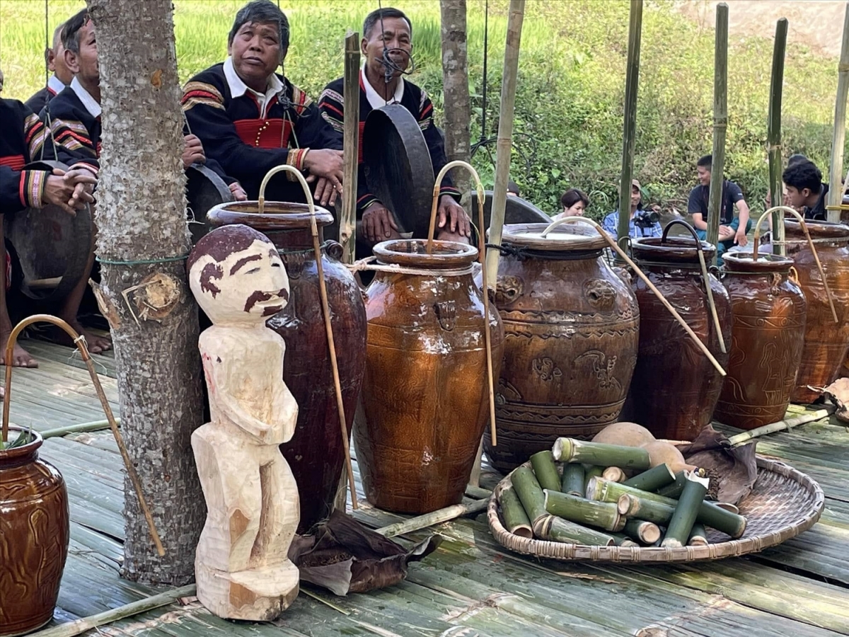 Adat ngak yang likau hajan di huyen Krông Bông, tinh Dak Lak