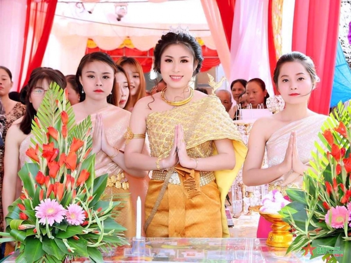 Dalam harei lakhah, diu dang raok pasang.