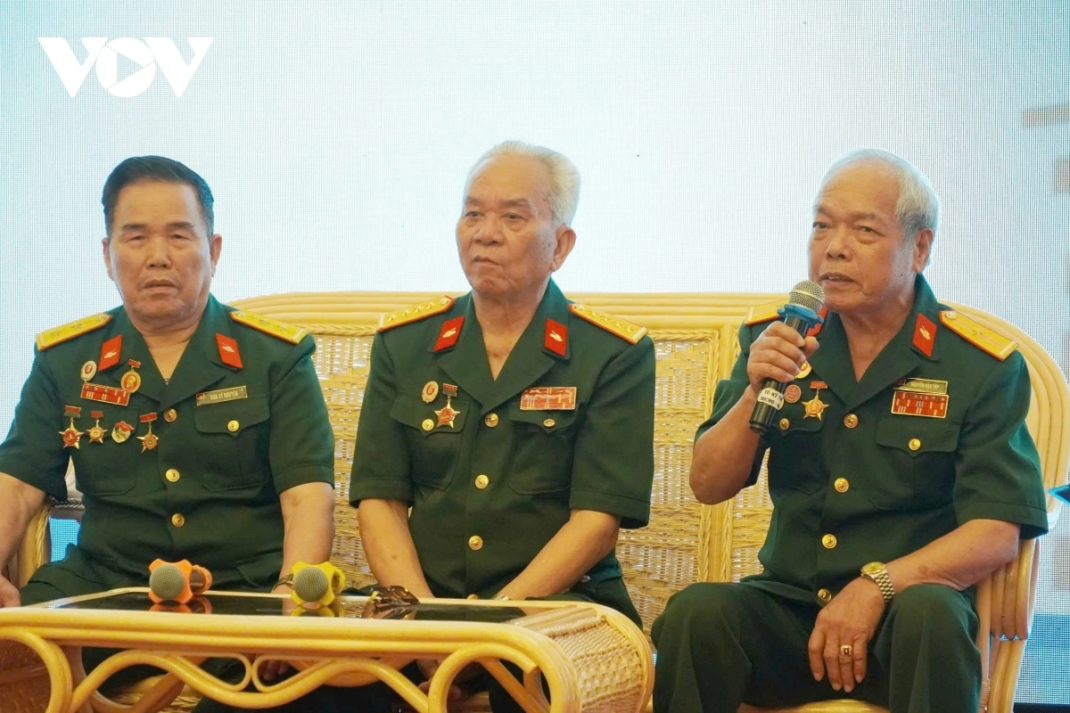 Dom bol lin angaok radaih tank 390 ganuh pambang jang Dinh Doc Lap brei thau ka tukvak saajarah